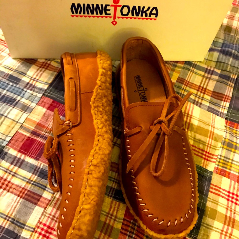 Men’s Minnetonka Moccasins new no tags